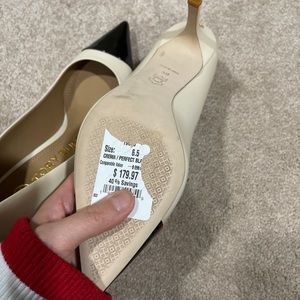 tory burch black with white pointed toe heel 6.5